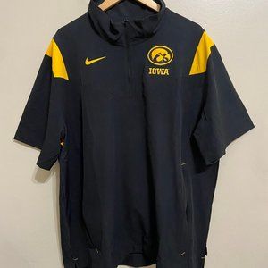 Nike Iowa Hawkeyes Team Issue On-Field Football Coach Sideline Jacket Mens